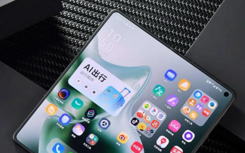 全球最强拍照折叠屏！联想moto razr fold发布：9999元起
